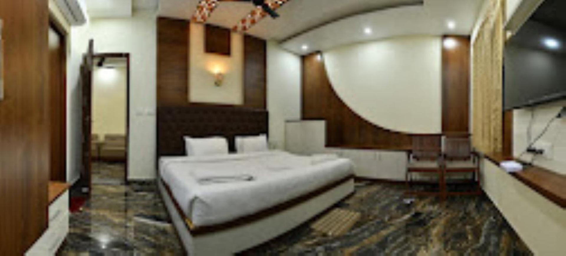 Hotel Nivetha Grand , Coimbatore Zewnętrze zdjęcie